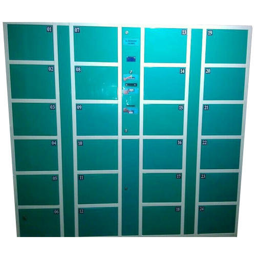 Heavy duty plastic lockers