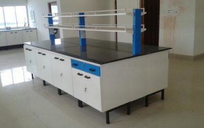 Lab Furniture in Delhi